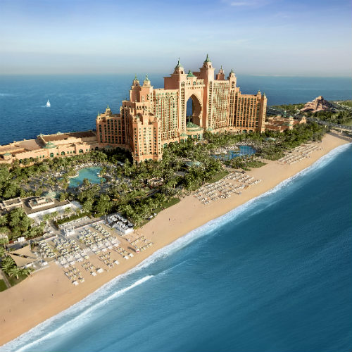 The beach front at the Atlantis The Palm