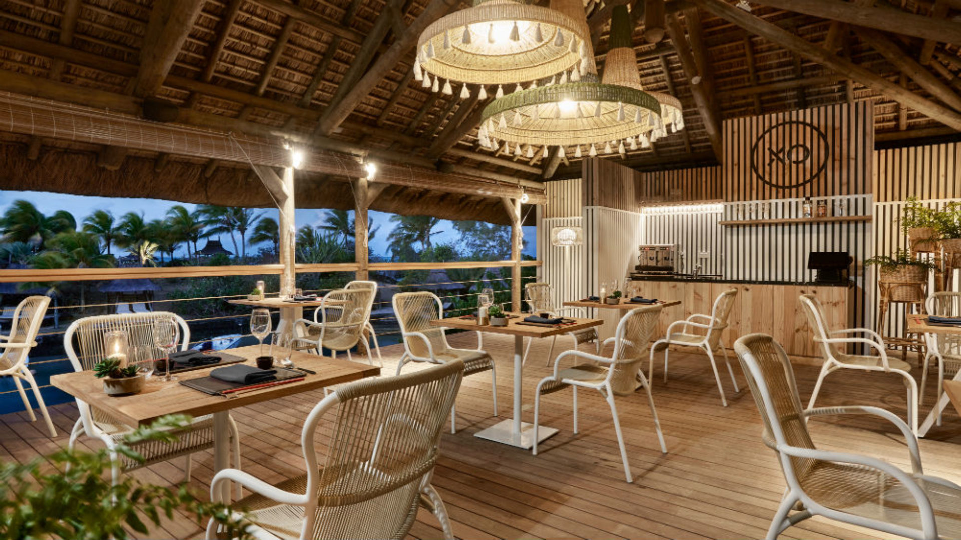 XO dining at the Paradise Cove Boutique Hotel Mauritius